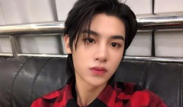 芒果爆料黄明昊视频,黄明昊视频揭秘，精彩瞬间引网友热议